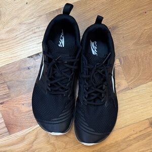 Altra solstice women’s 9 zero drop